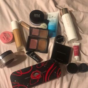 HIGH END MAKEUP BUNDLE